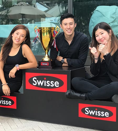 Ketchum Hong Kong colleagues posing with a trophy