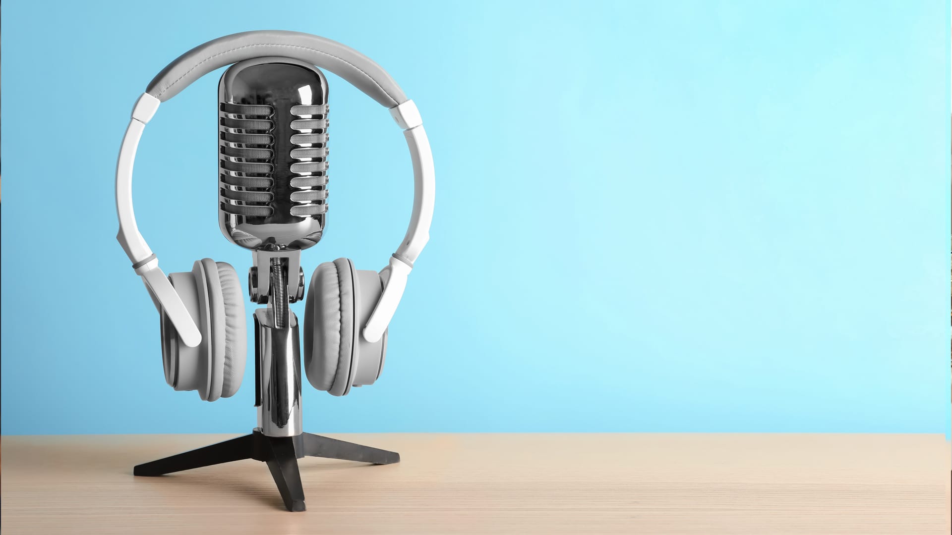 4 Podcasts To Get You Smart on All Things Influencer Marketing
